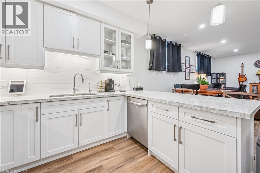 76 South Drive, Kitchener, Ontario  N2M 4B6 - Photo 28 - 40776911