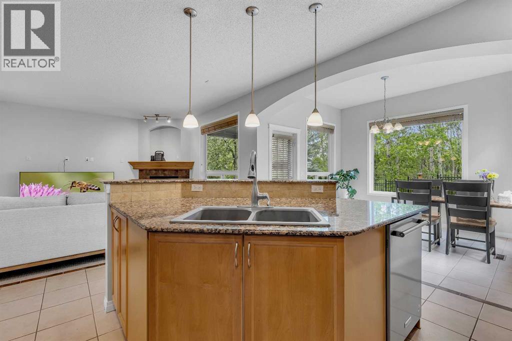40 Crestmont Way Sw, Calgary, Alberta  T3B 0L6 - Photo 22 - A2224331
