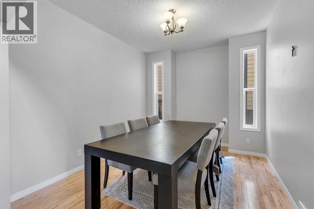 40 Crestmont Way Sw, Calgary, Alberta  T3B 0L6 - Photo 10 - A2224331