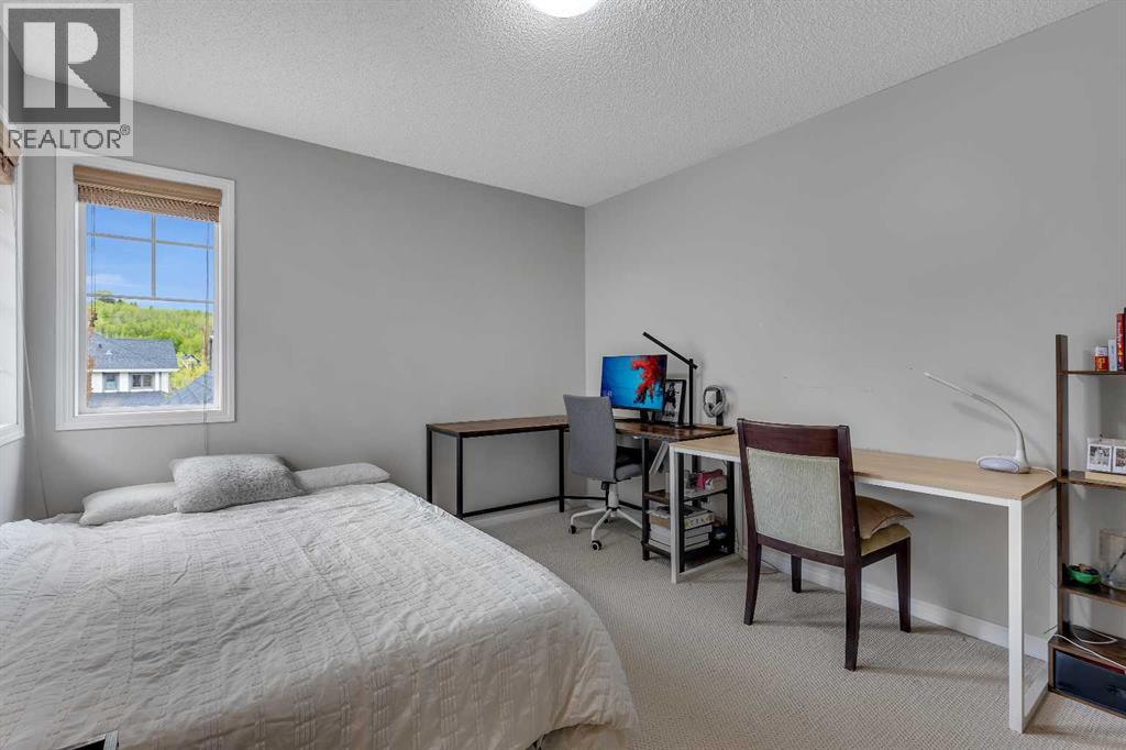 40 Crestmont Way Sw, Calgary, Alberta  T3B 0L6 - Photo 36 - A2224331