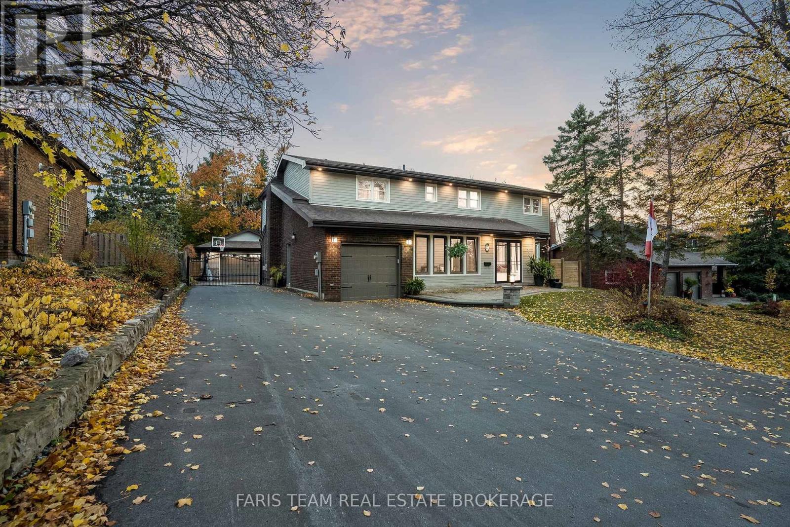 27 GARRETT CRESCENT, Barrie, Ontario
