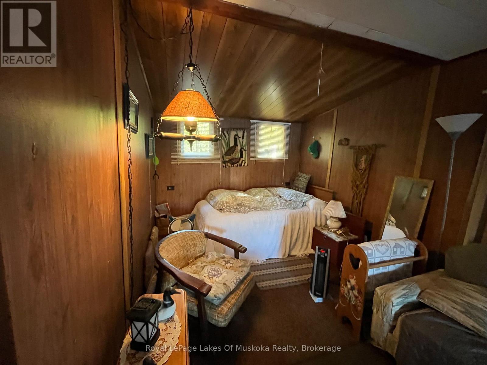 1010 Tara Lane, Gravenhurst, Ontario  P0E 1N0 - Photo 13 - X12448677