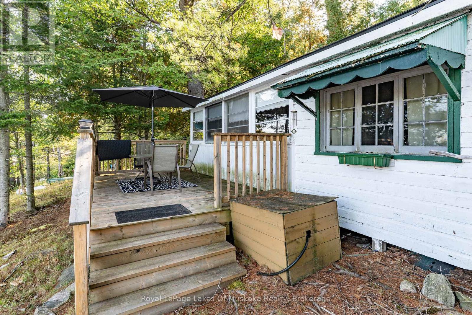 1010 Tara Lane, Gravenhurst, Ontario  P0E 1N0 - Photo 17 - X12448677