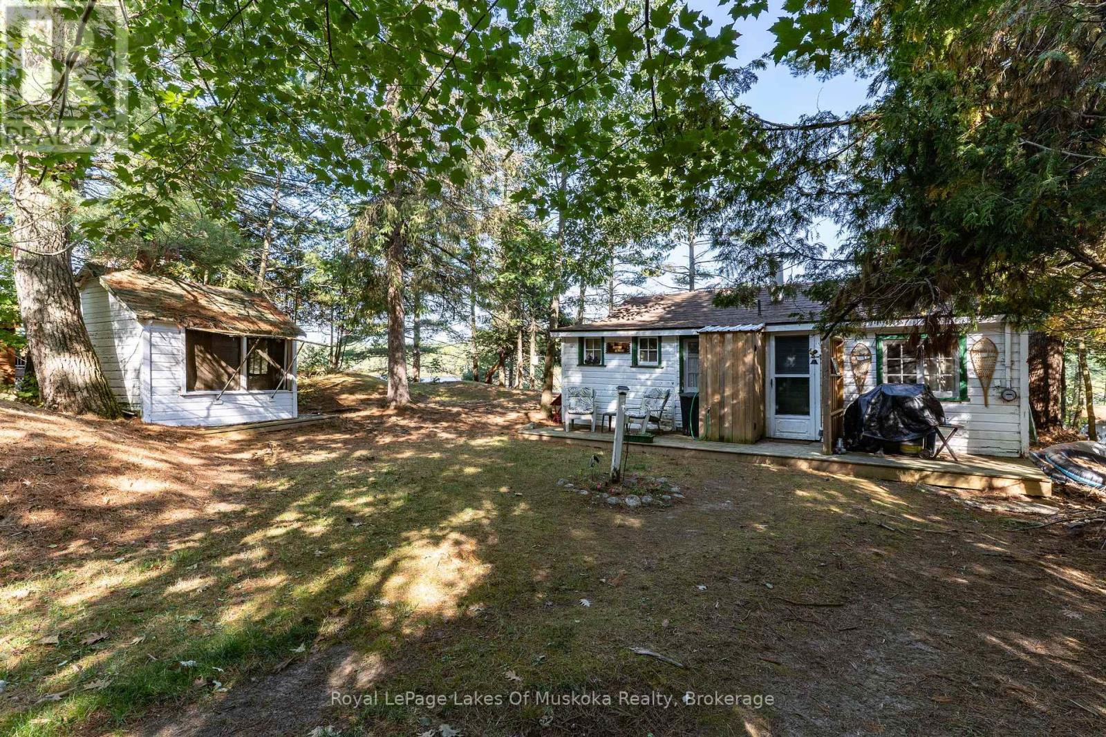 1010 Tara Lane, Gravenhurst, Ontario  P0E 1N0 - Photo 21 - X12448677