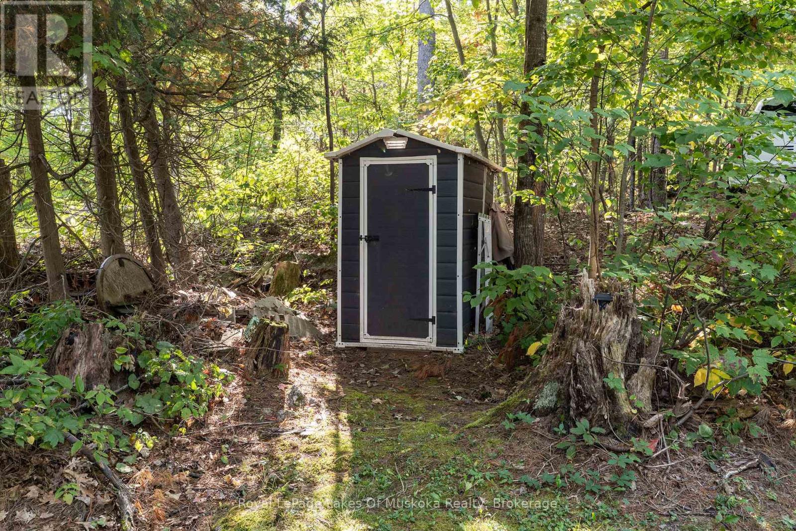 1010 Tara Lane, Gravenhurst, Ontario  P0E 1N0 - Photo 24 - X12448677