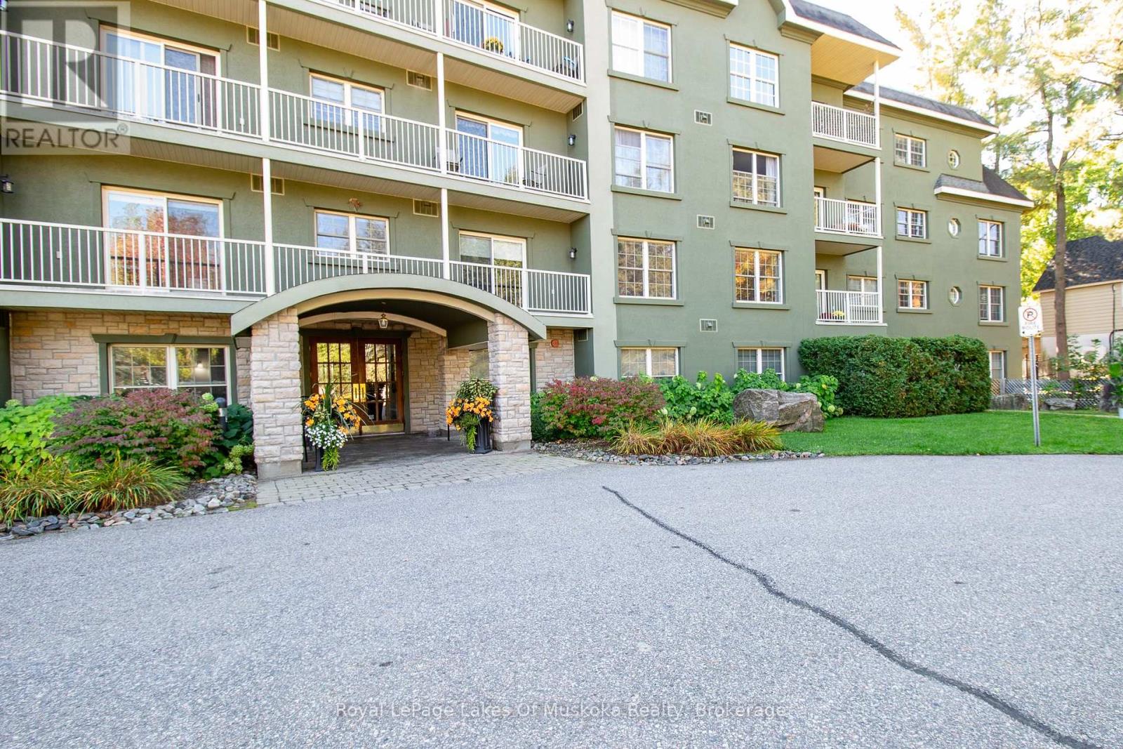 110 - 24 ONTARIO STREET, Bracebridge, Ontario