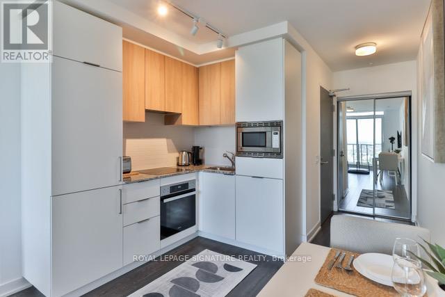 3205 - 50 O'neill Road, Toronto, Ontario  M3C 0R1 - Photo 7 - C12448697