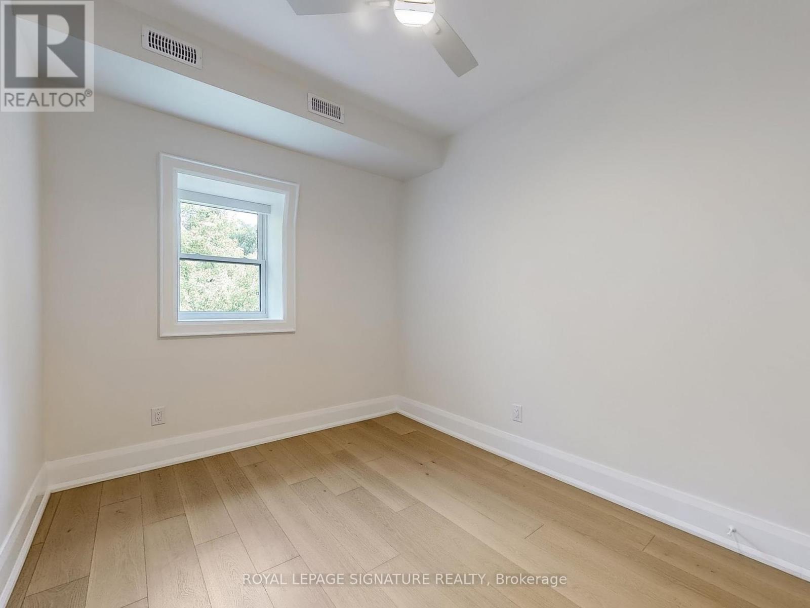 3 - 28 Beaconsfield Avenue, Toronto, Ontario  M6J 3H9 - Photo 17 - C12448705