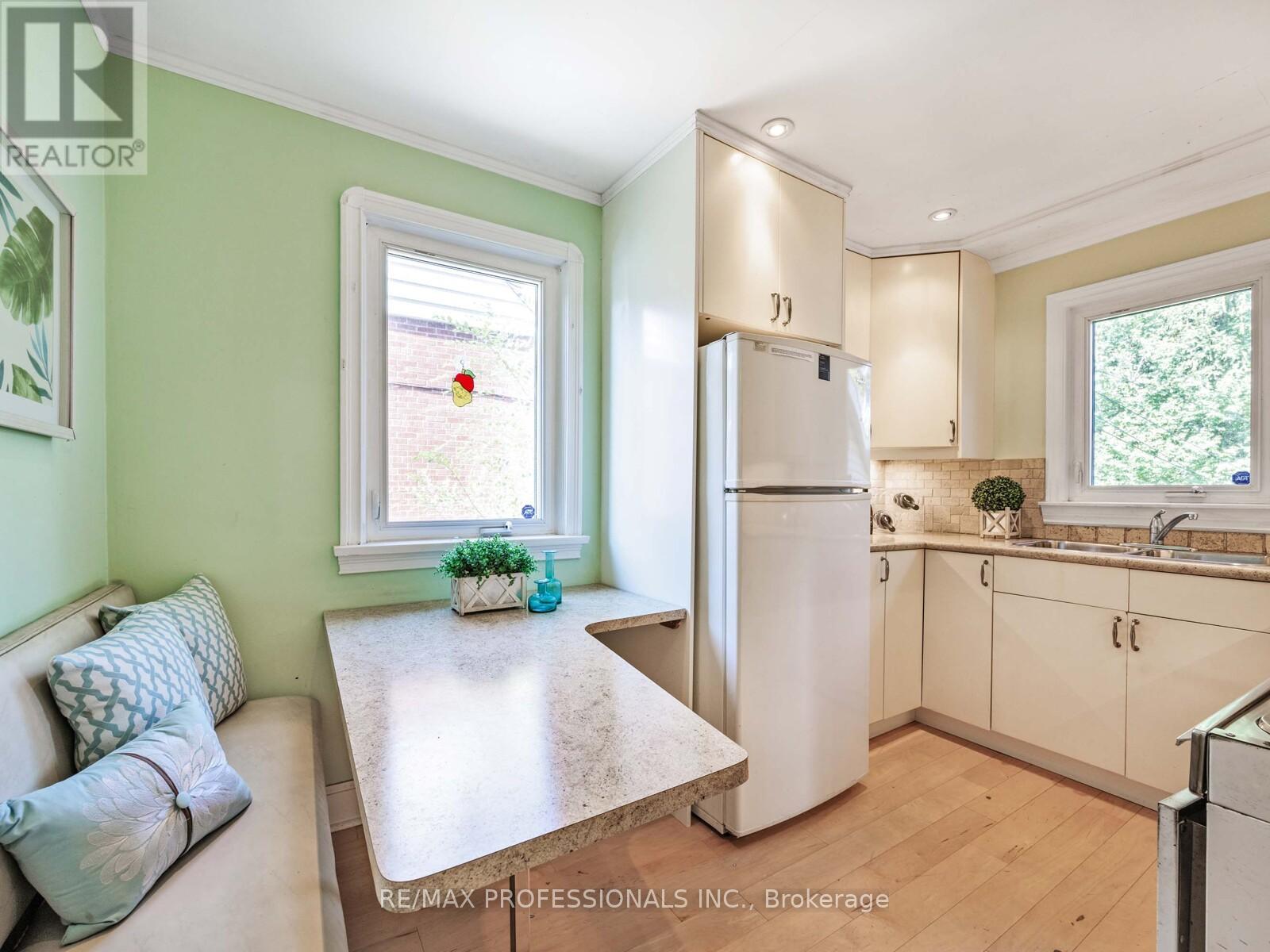 55 Craigmore Crescent, Toronto, Ontario  M2N 2Y6 - Photo 10 - C12448711