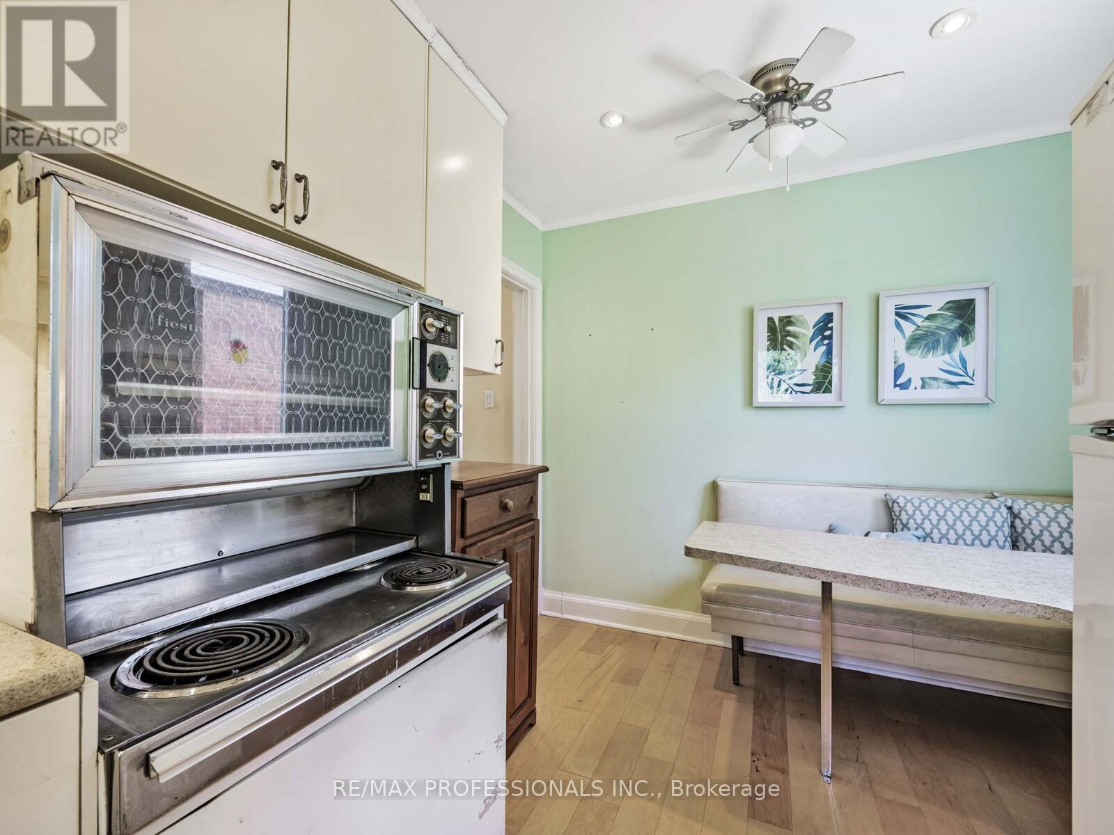55 Craigmore Crescent, Toronto, Ontario  M2N 2Y6 - Photo 13 - C12448711