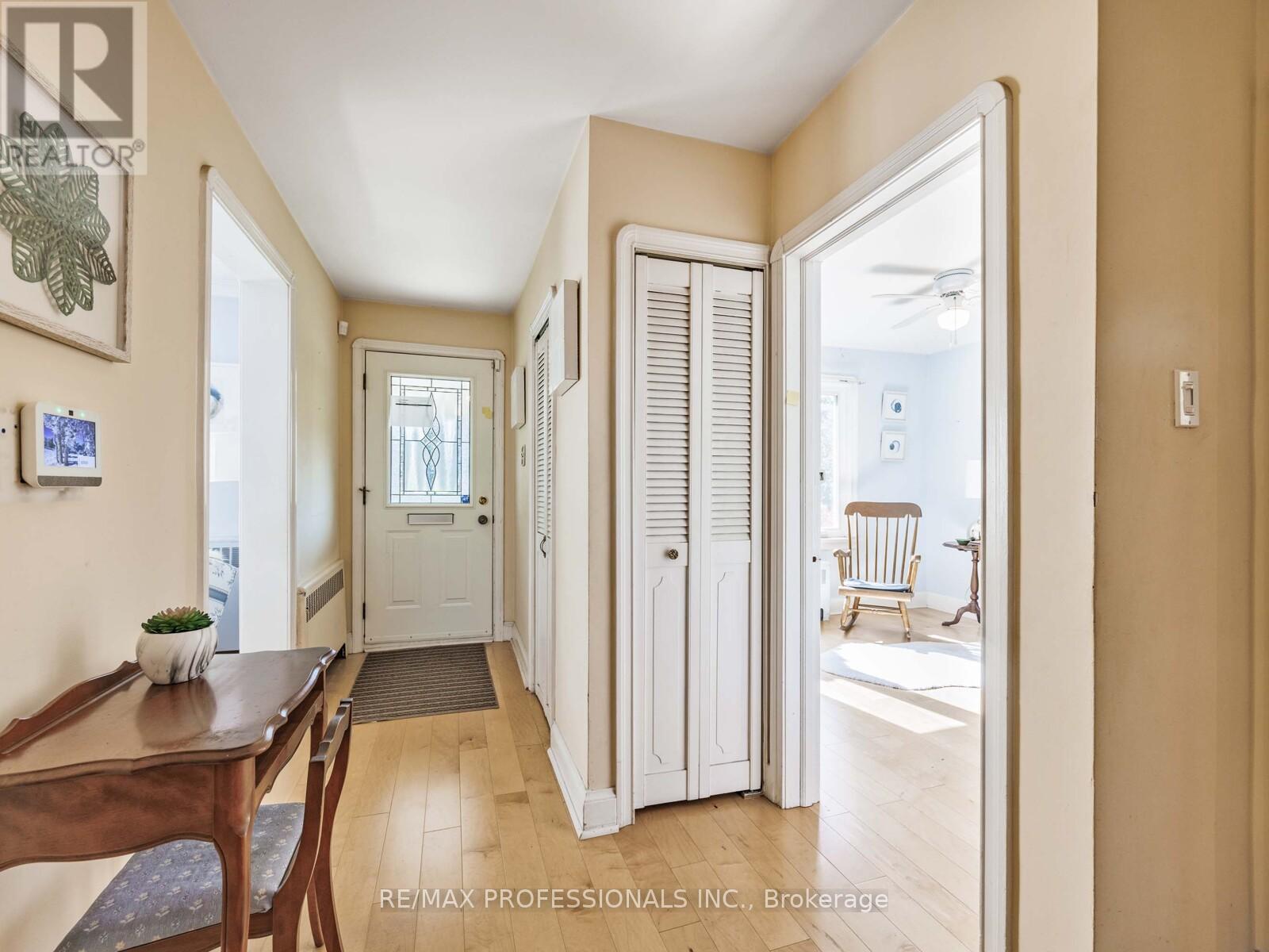 55 Craigmore Crescent, Toronto, Ontario  M2N 2Y6 - Photo 3 - C12448711