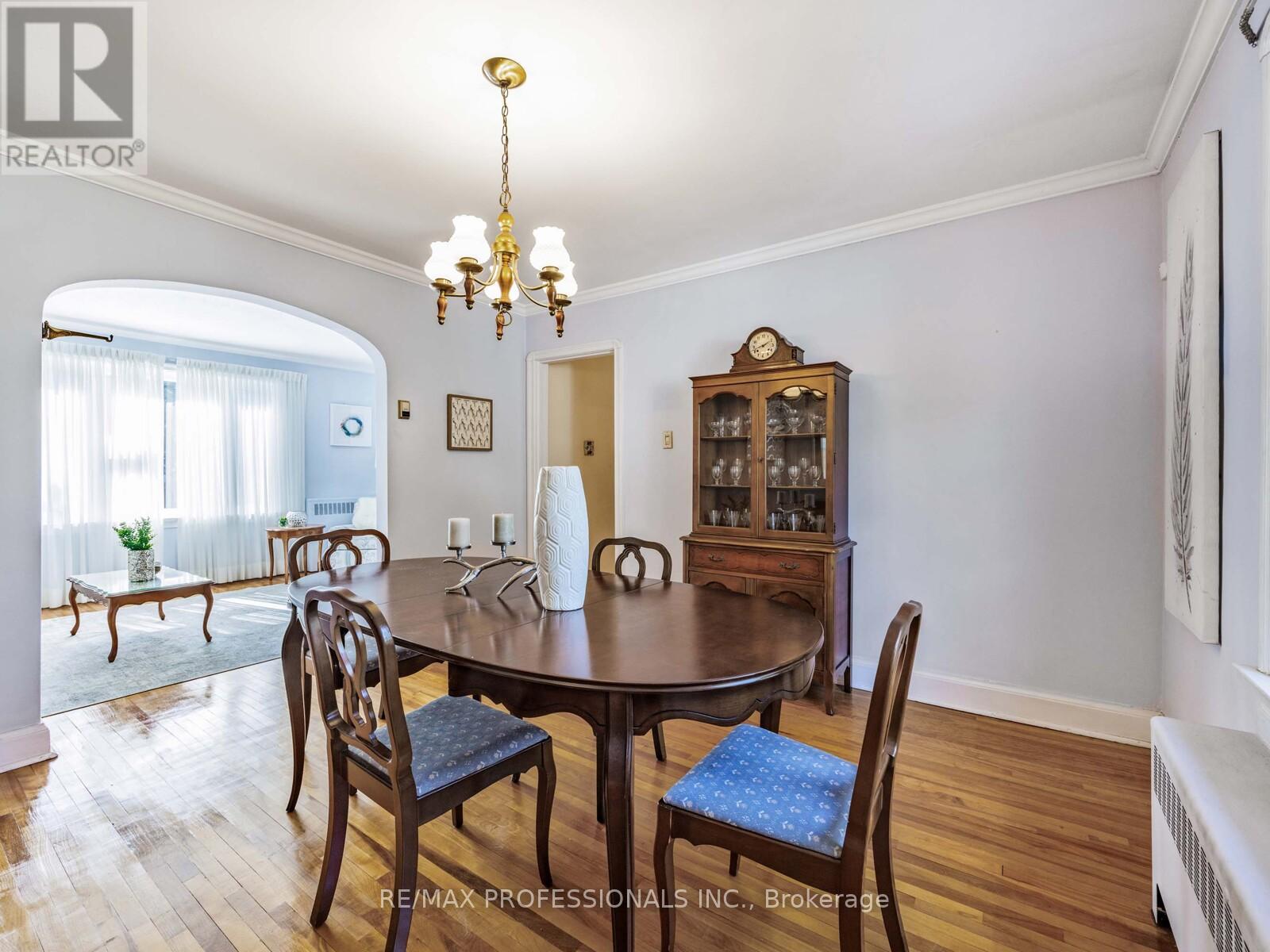 55 Craigmore Crescent, Toronto, Ontario  M2N 2Y6 - Photo 8 - C12448711