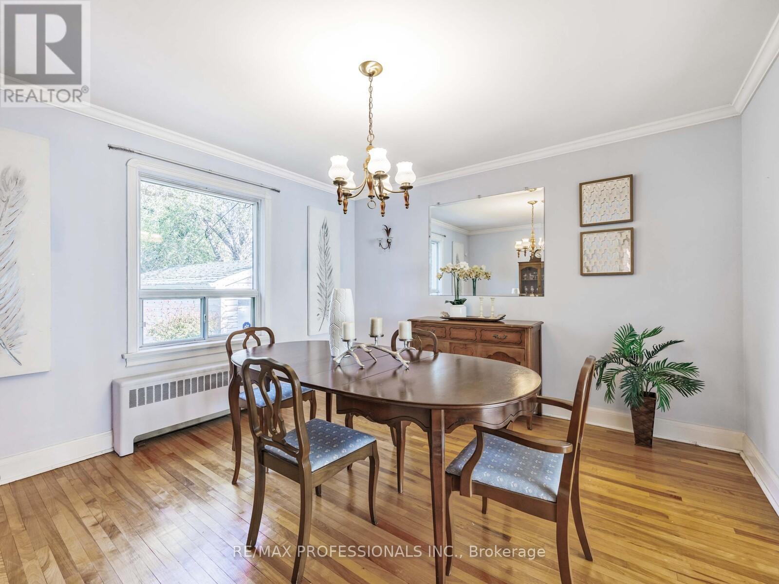 55 Craigmore Crescent, Toronto, Ontario  M2N 2Y6 - Photo 9 - C12448711