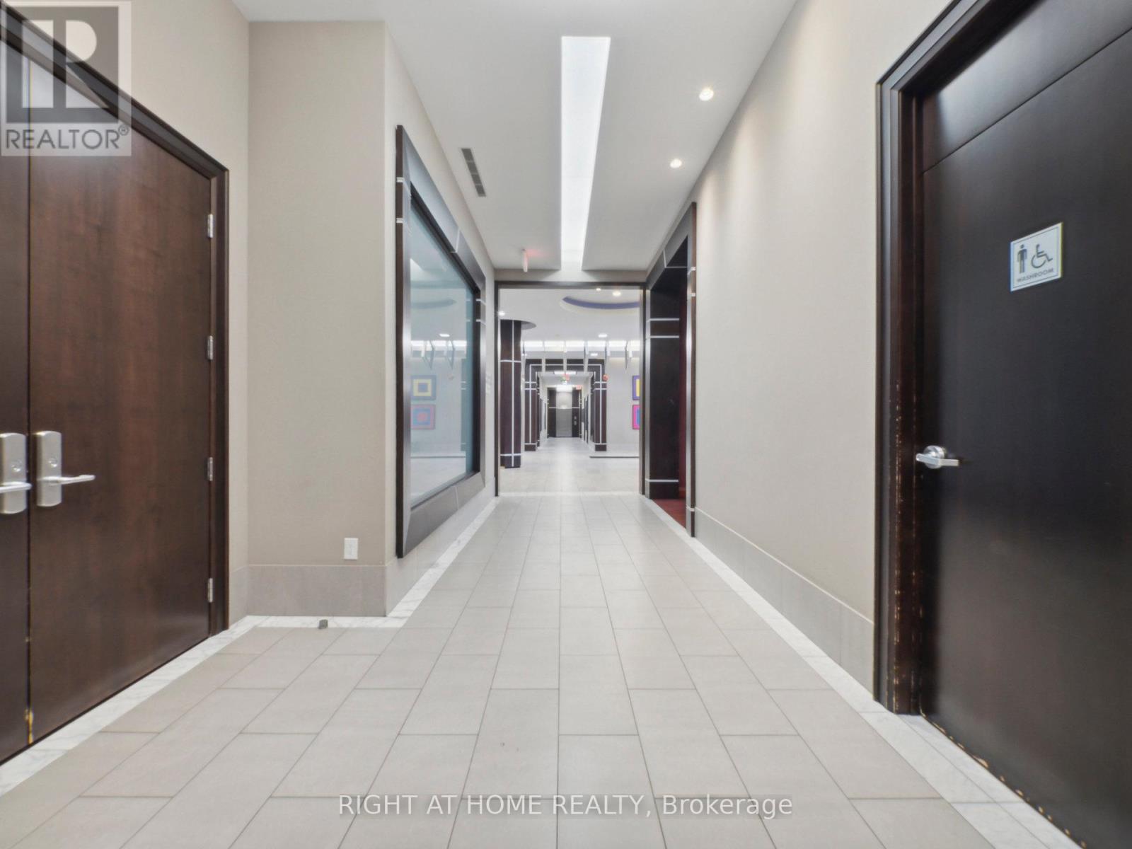 1009 - 5791 Yonge Street, Toronto, Ontario  M2M 0A8 - Photo 5 - C12448719