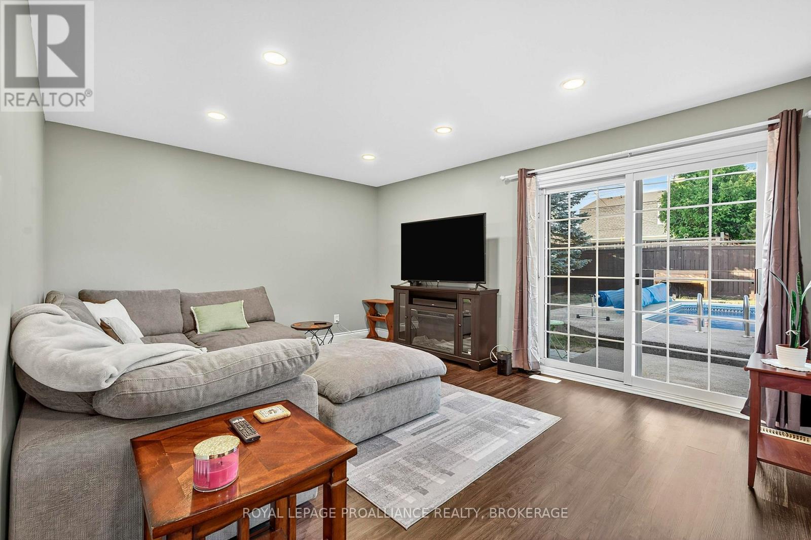 866 Pembridge Crescent, Kingston (South Of Taylor-Kidd Blvd), Ontario  K7M 6A4 - Photo 14 - X12380669