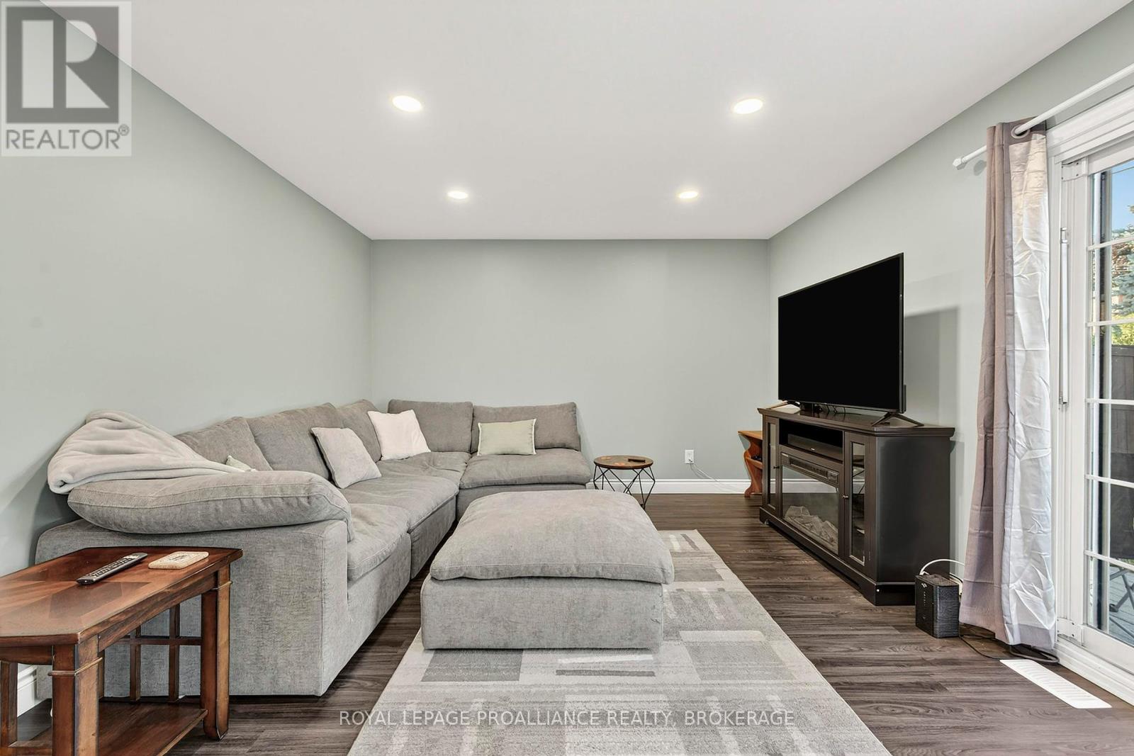 866 Pembridge Crescent, Kingston (South Of Taylor-Kidd Blvd), Ontario  K7M 6A4 - Photo 15 - X12380669