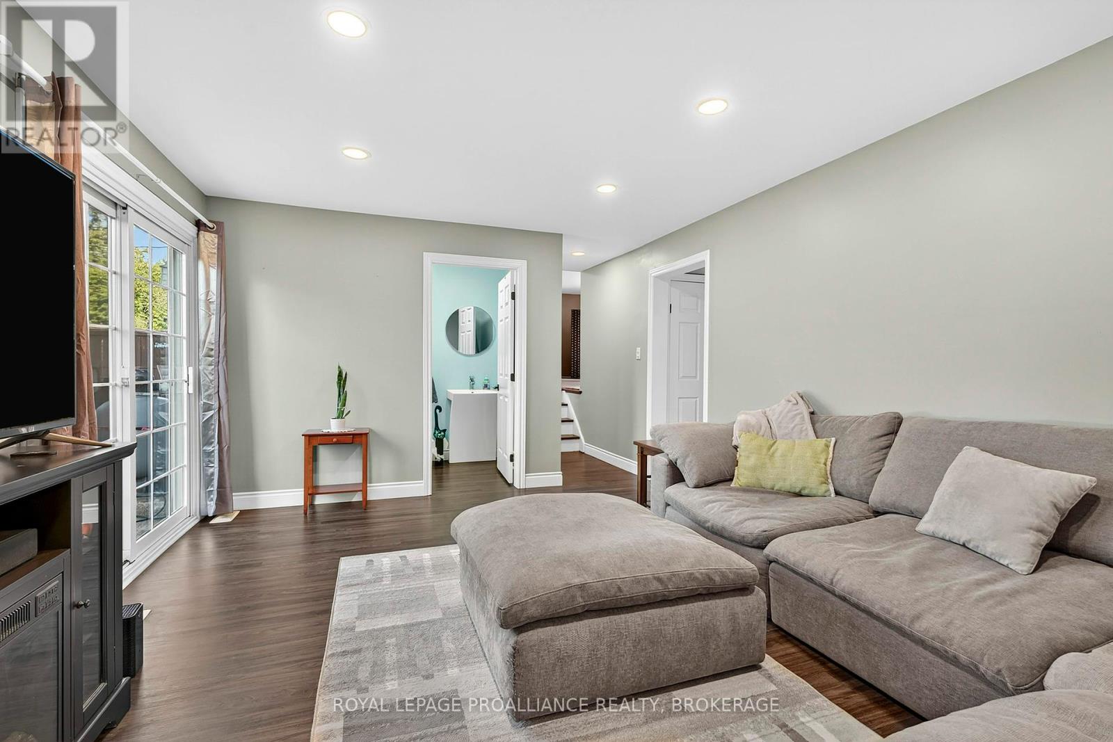 866 Pembridge Crescent, Kingston (South Of Taylor-Kidd Blvd), Ontario  K7M 6A4 - Photo 16 - X12380669