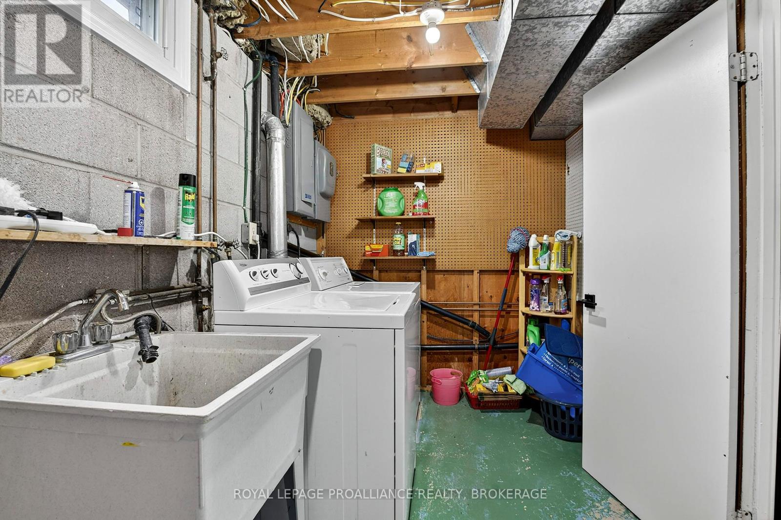 866 Pembridge Crescent, Kingston (South Of Taylor-Kidd Blvd), Ontario  K7M 6A4 - Photo 34 - X12380669