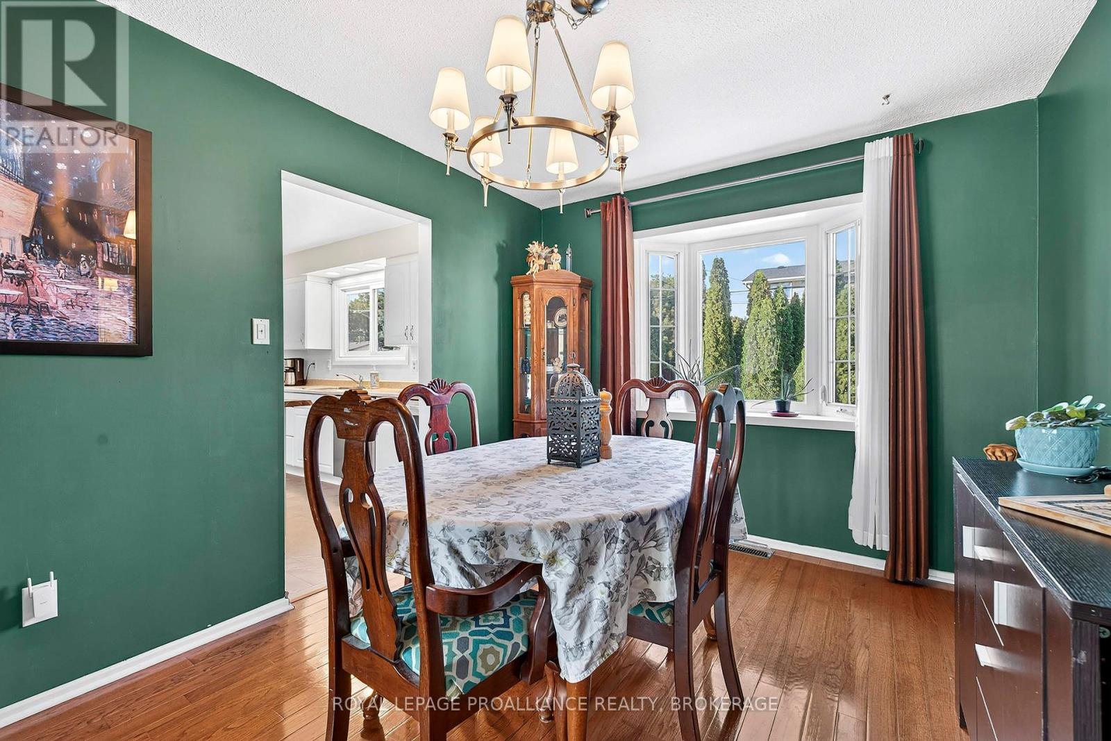 866 Pembridge Crescent, Kingston (South Of Taylor-Kidd Blvd), Ontario  K7M 6A4 - Photo 8 - X12380669