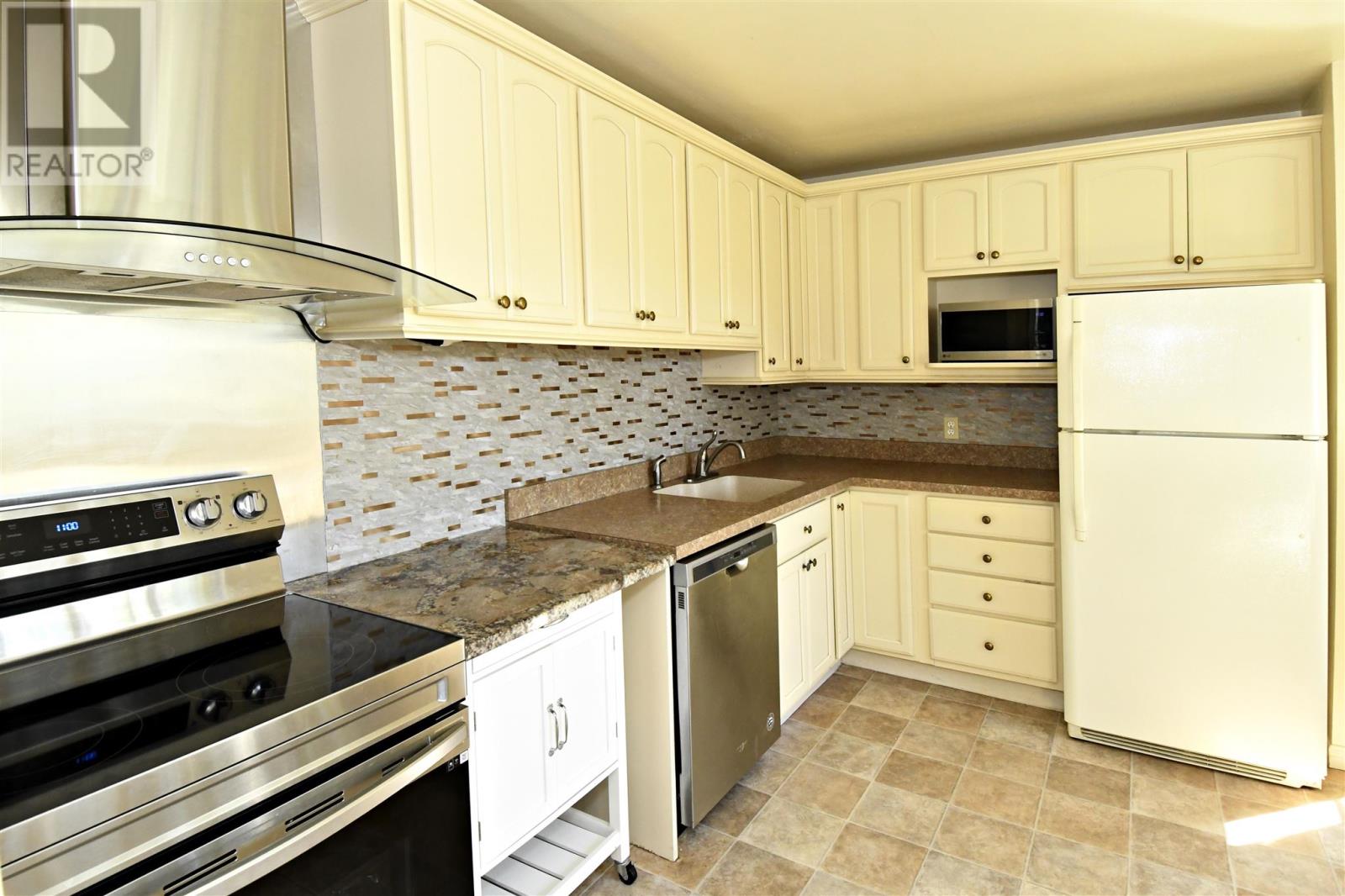 537 Placid Ave, Sault Ste Marie, Ontario  P6B 3M4 - Photo 18 - SM252818