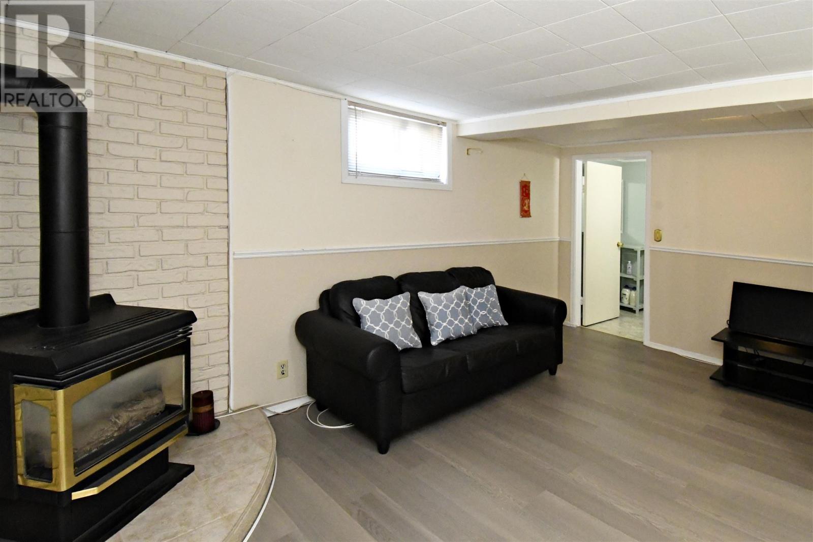 537 Placid Ave, Sault Ste Marie, Ontario  P6B 3M4 - Photo 22 - SM252818