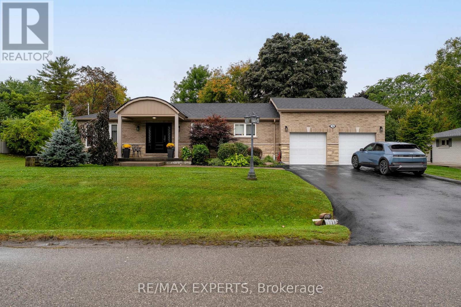 76 BACHLEY CRESCENT, King, Ontario