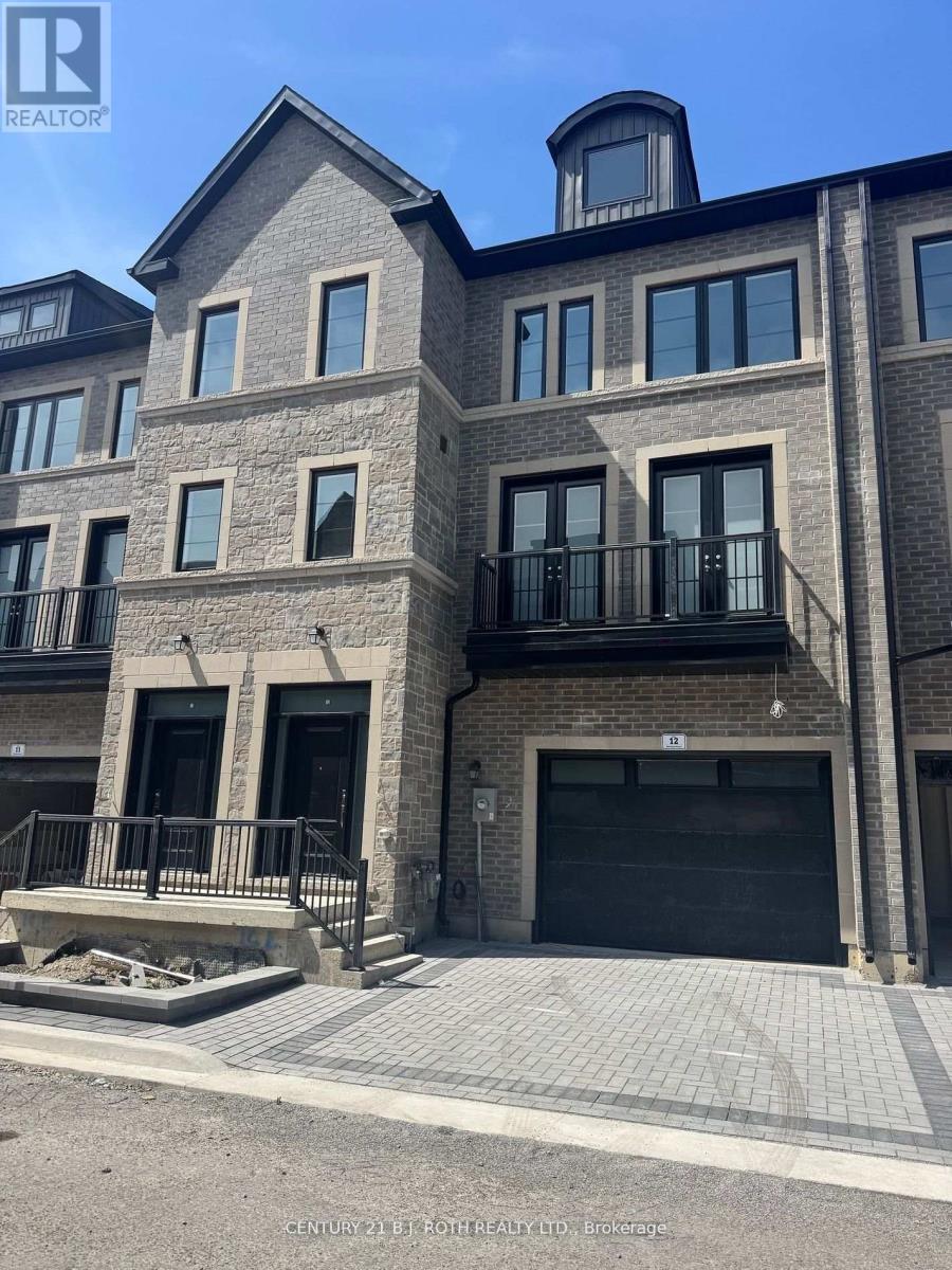 12 - 260 Eagle Street, Newmarket, Ontario  L3Y 1K1 - Photo 1 - N12448715