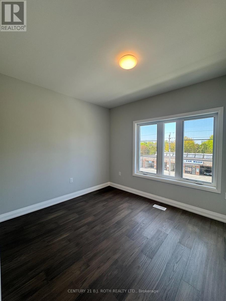12 - 260 Eagle Street, Newmarket, Ontario  L3Y 1K1 - Photo 15 - N12448715