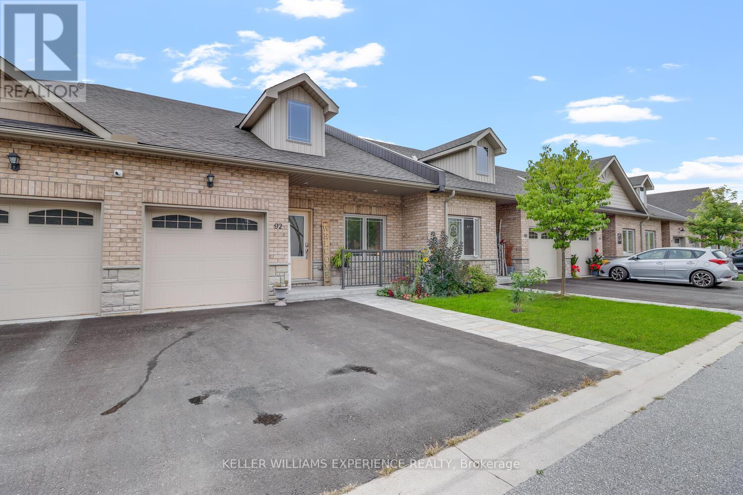 92 Lily Drive, Orillia, Ontario  L3V 7A8 - Photo 4 - S12448673