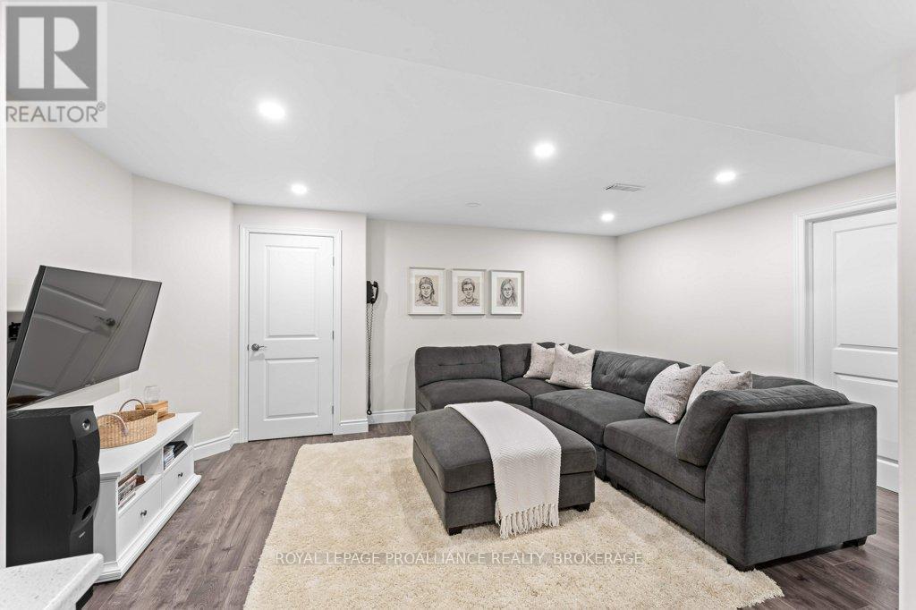 1415 Stoneridge Drive, Kingston, Ontario  K7M 9H6 - Photo 31 - X12448784