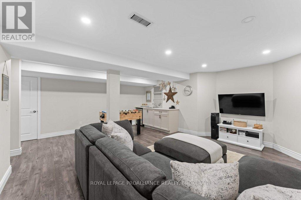 1415 Stoneridge Drive, Kingston, Ontario  K7M 9H6 - Photo 32 - X12448784