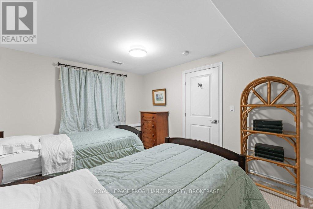 1415 Stoneridge Drive, Kingston, Ontario  K7M 9H6 - Photo 38 - X12448784