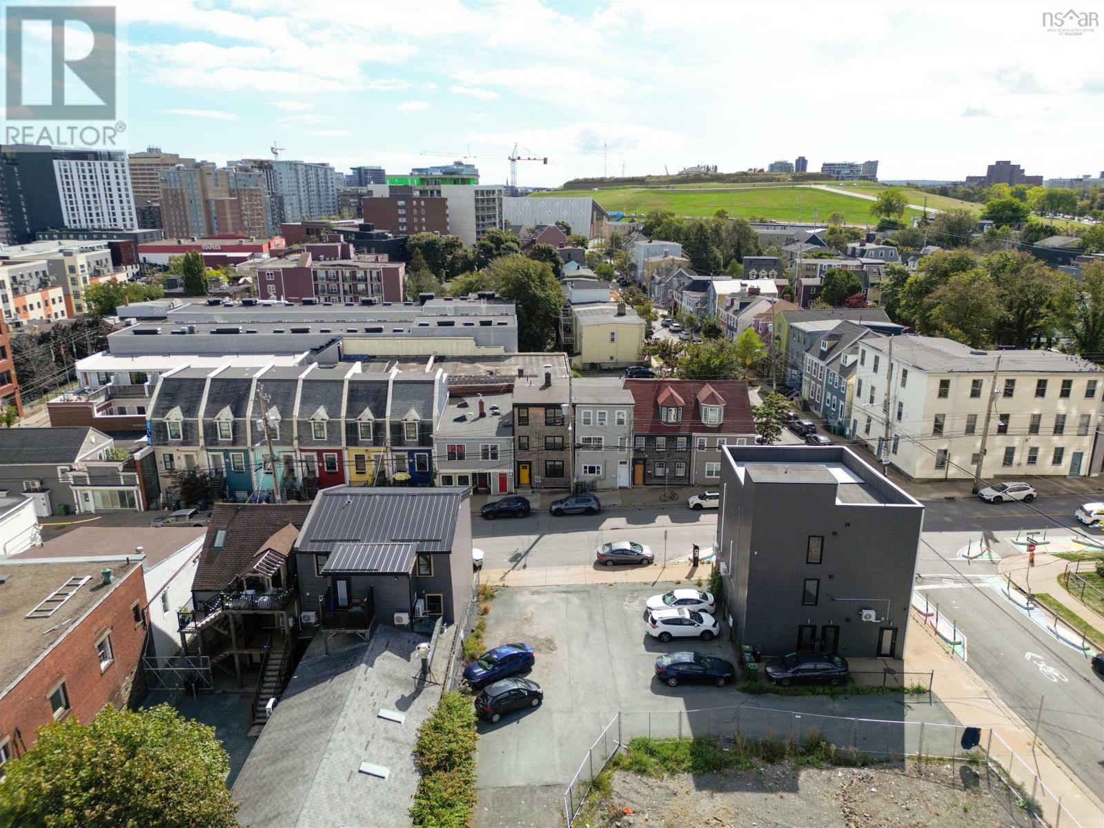 5528 Nora Bernard Street, Halifax Peninsula, Nova Scotia  B3K 1B2 - Photo 2 - 202525201