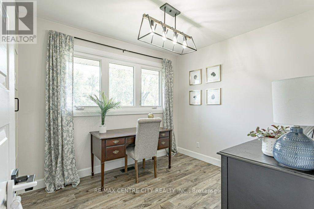 194 Appin Road, Southwest Middlesex, Ontario  N0L 1M0 - Photo 11 - X12448738
