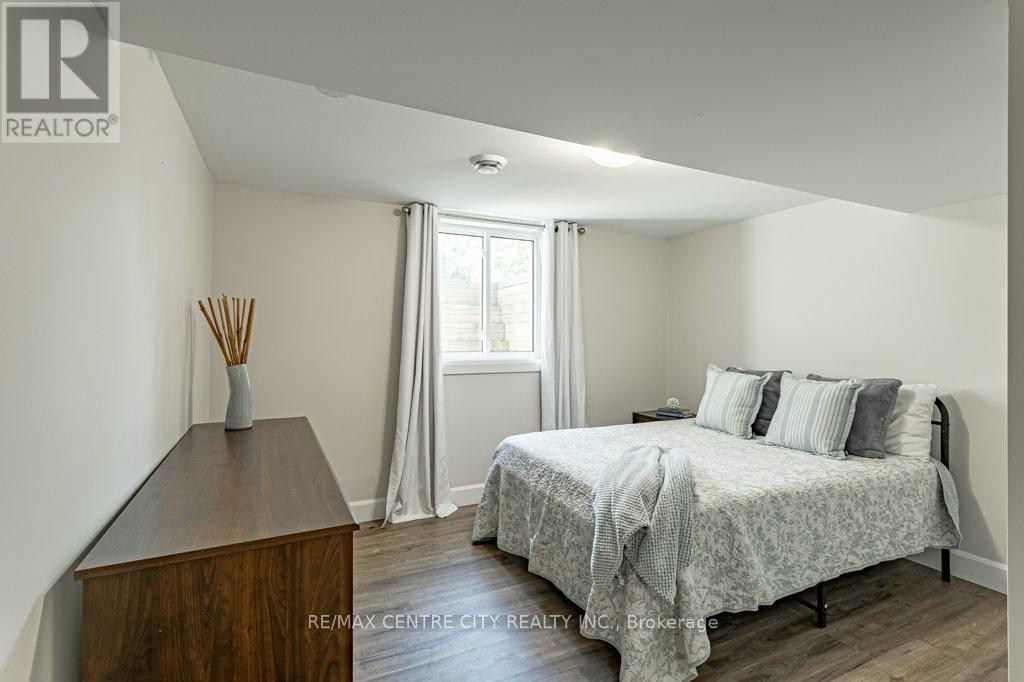 194 Appin Road, Southwest Middlesex, Ontario  N0L 1M0 - Photo 23 - X12448738