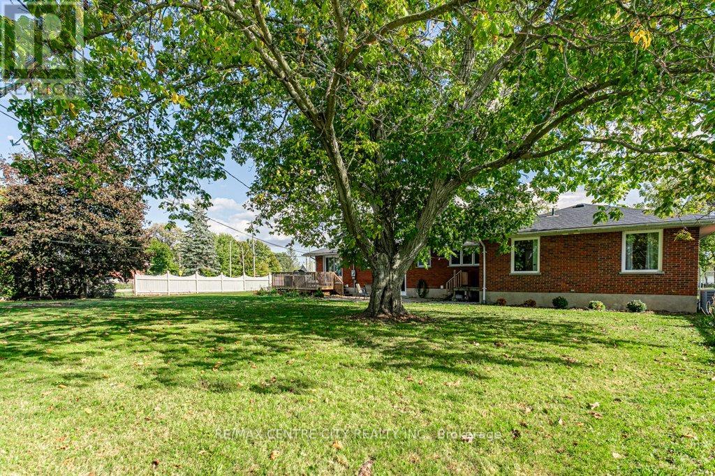 194 Appin Road, Southwest Middlesex, Ontario  N0L 1M0 - Photo 28 - X12448738