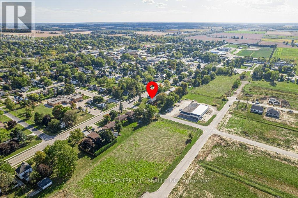 194 Appin Road, Southwest Middlesex, Ontario  N0L 1M0 - Photo 31 - X12448738