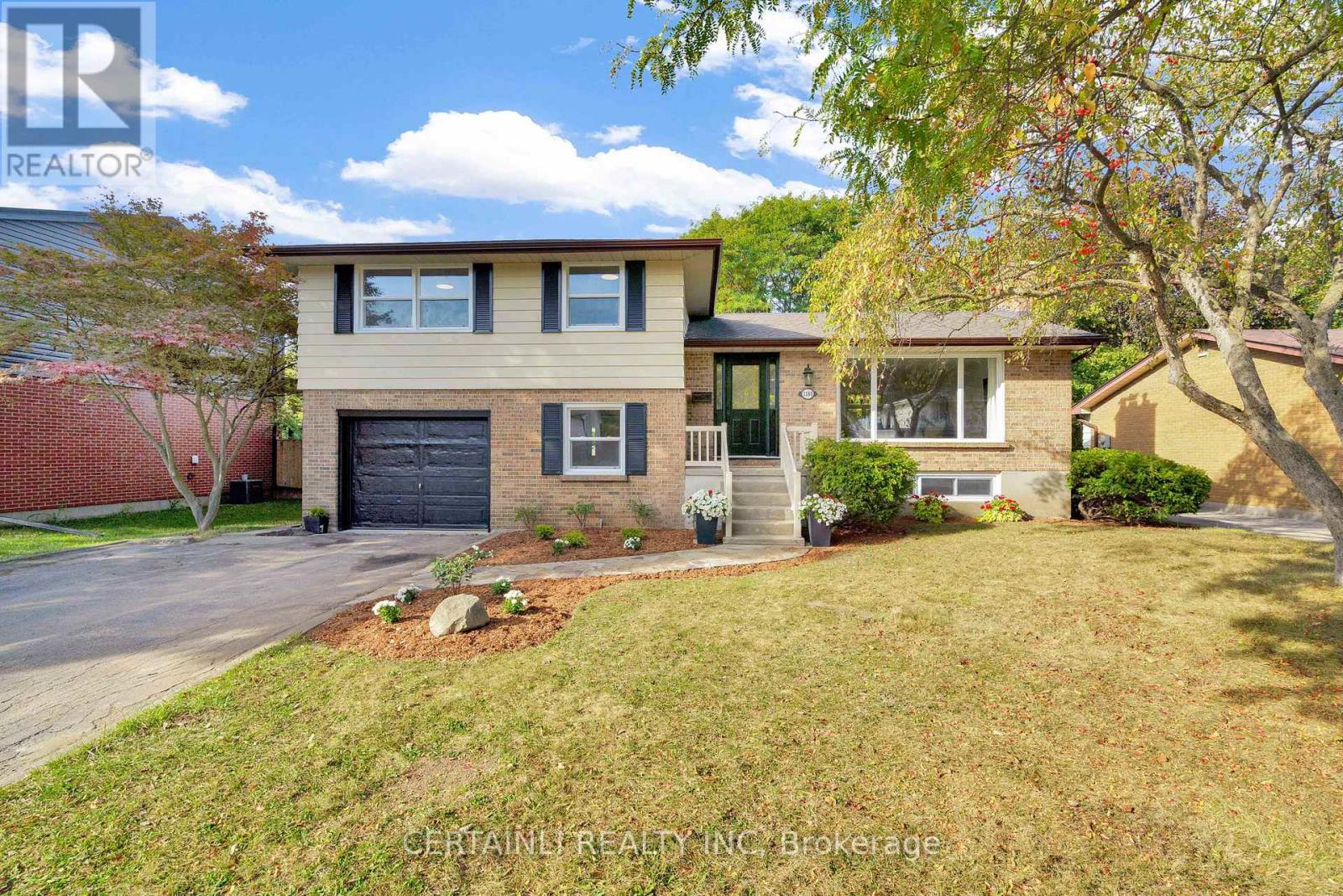 1180 Guildwood Boulevard, London North, Ontario  N6H 4G9 - Photo 1 - X12448778