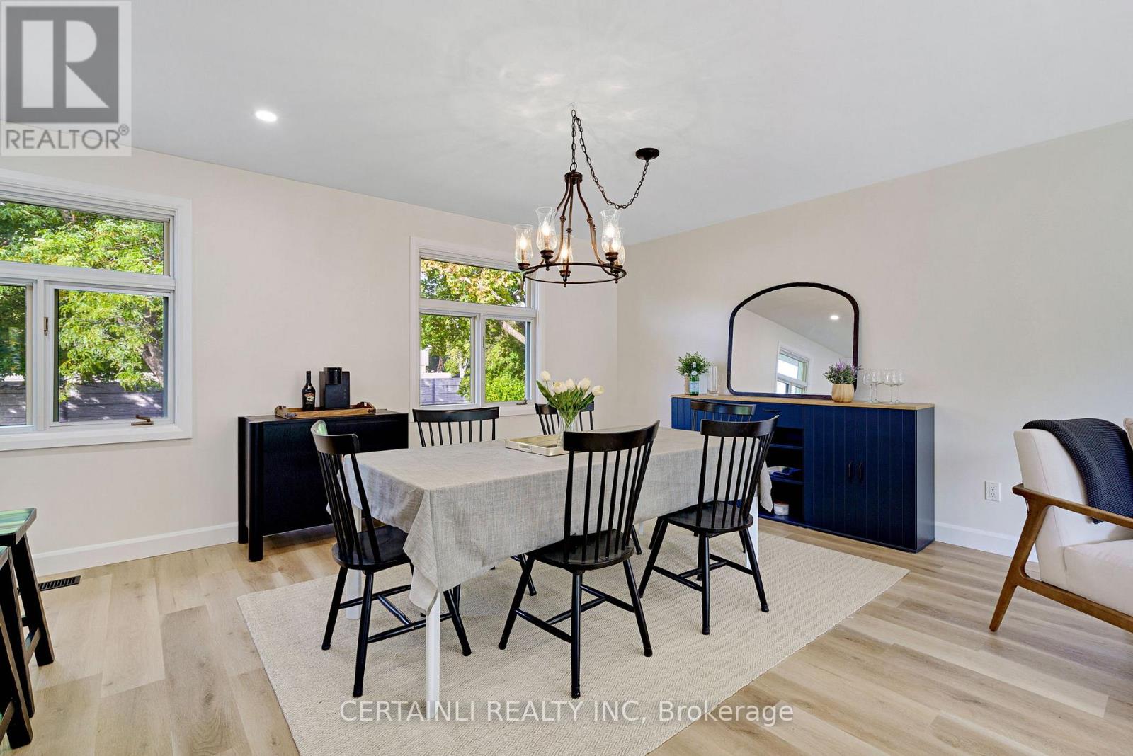 1180 Guildwood Boulevard, London North, Ontario  N6H 4G9 - Photo 11 - X12448778