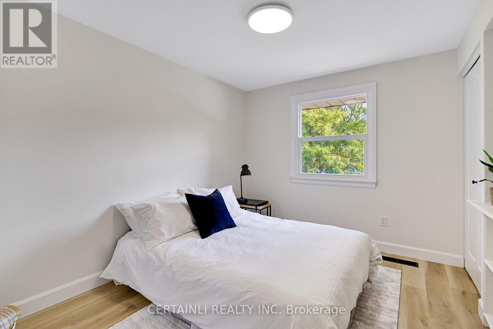 1180 Guildwood Boulevard, London North, Ontario  N6H 4G9 - Photo 22 - X12448778