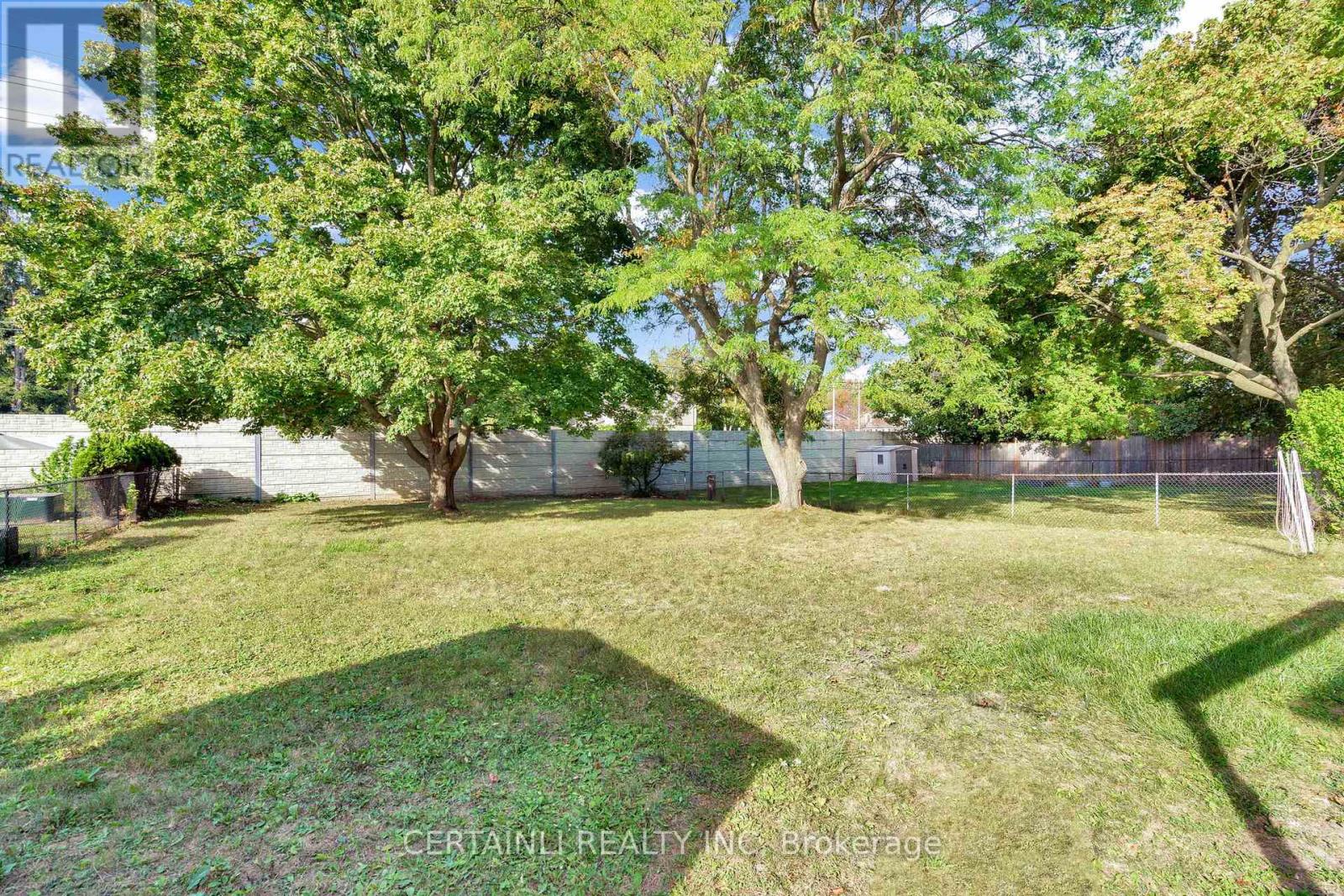 1180 Guildwood Boulevard, London North, Ontario  N6H 4G9 - Photo 37 - X12448778
