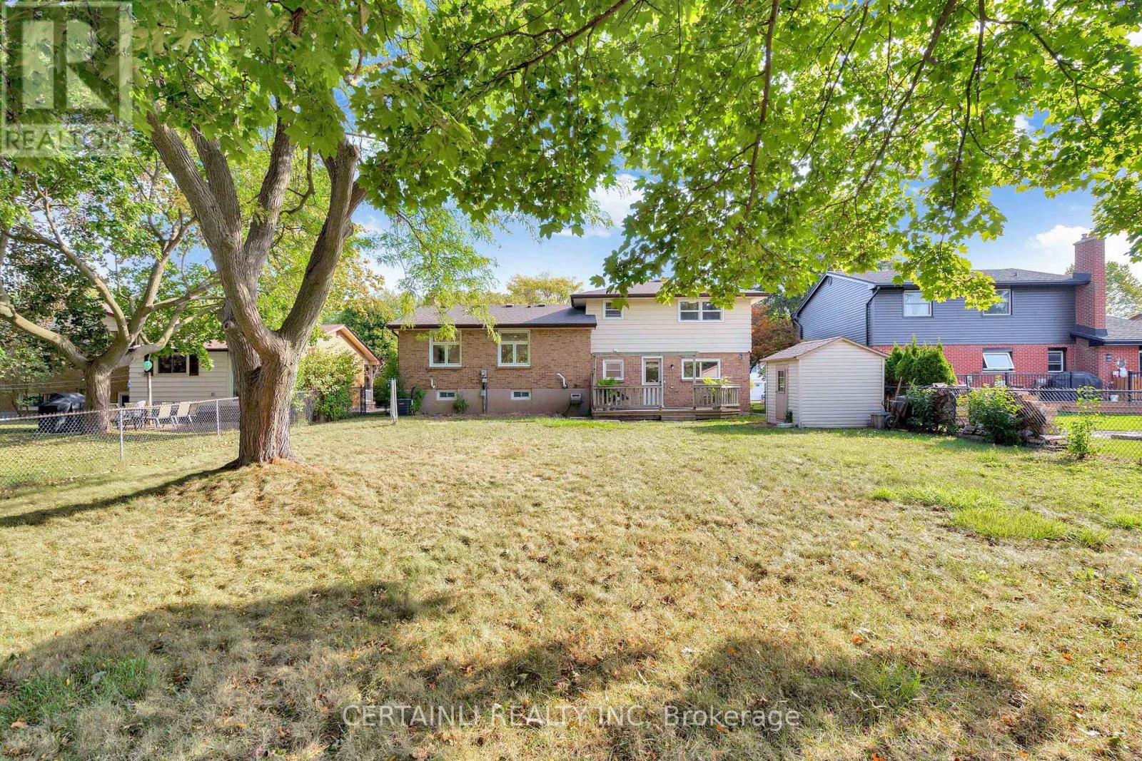 1180 Guildwood Boulevard, London North, Ontario  N6H 4G9 - Photo 39 - X12448778