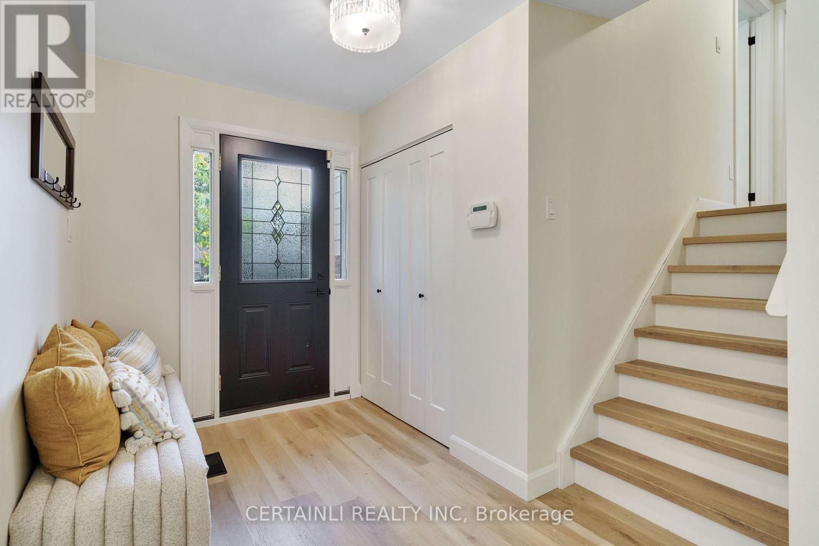 1180 Guildwood Boulevard, London North, Ontario  N6H 4G9 - Photo 4 - X12448778