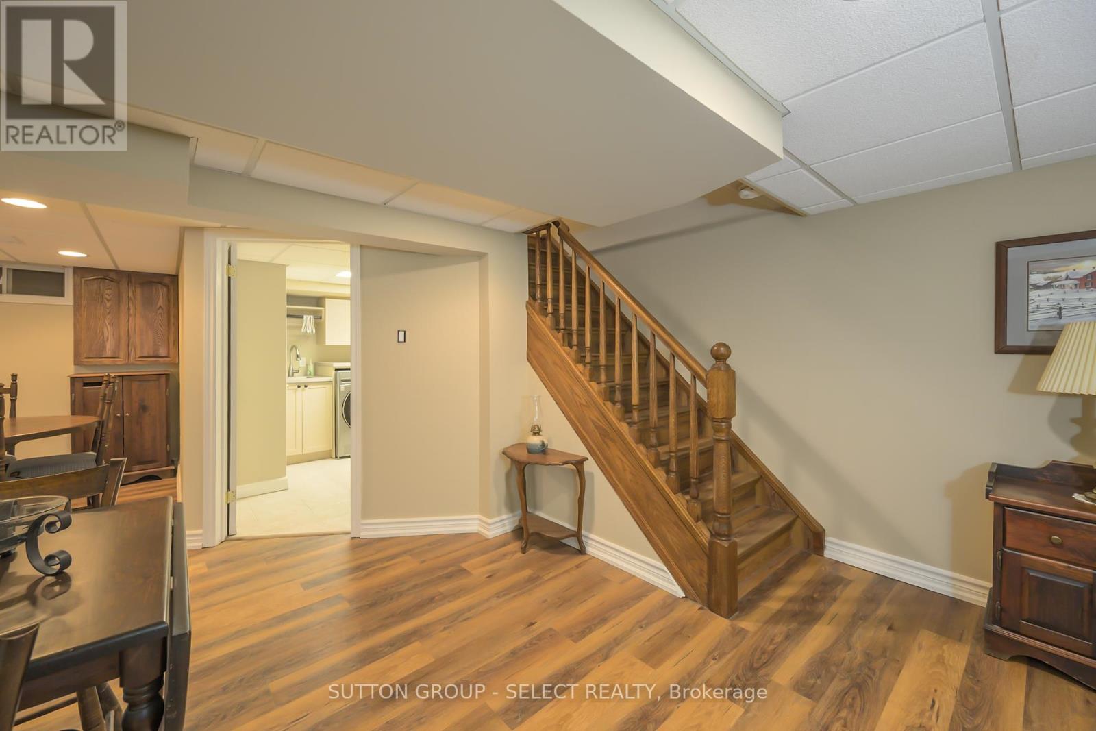 272 Commissioners Road E, London South (South G), Ontario  N6C 2T2 - Photo 24 - X12448798