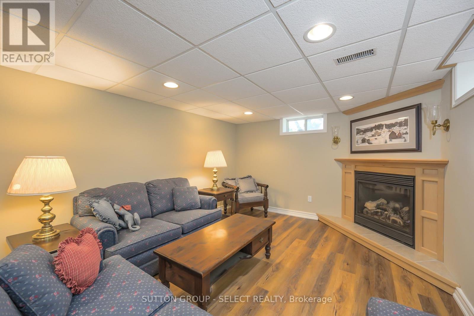 272 Commissioners Road E, London South (South G), Ontario  N6C 2T2 - Photo 26 - X12448798