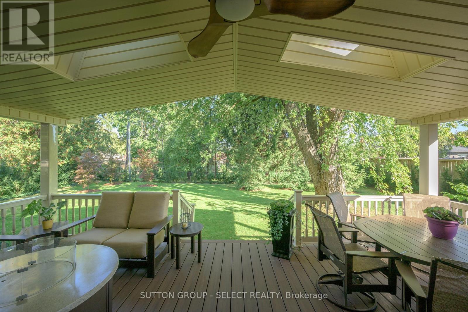 272 Commissioners Road E, London South (South G), Ontario  N6C 2T2 - Photo 30 - X12448798