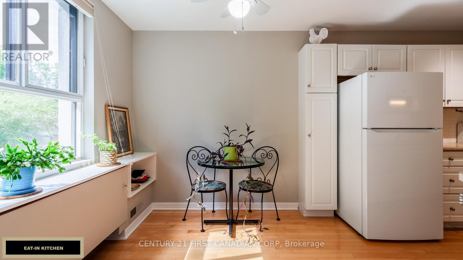 210 - 1180 Commissioners Road W, London South (South B), Ontario  N6K 4J2 - Photo 11 - X12448800
