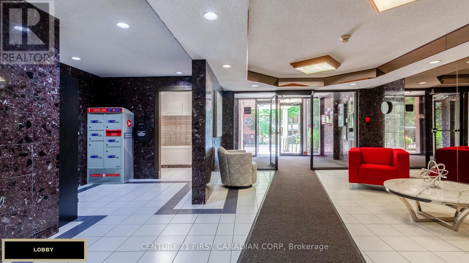 210 - 1180 Commissioners Road W, London South (South B), Ontario  N6K 4J2 - Photo 2 - X12448800