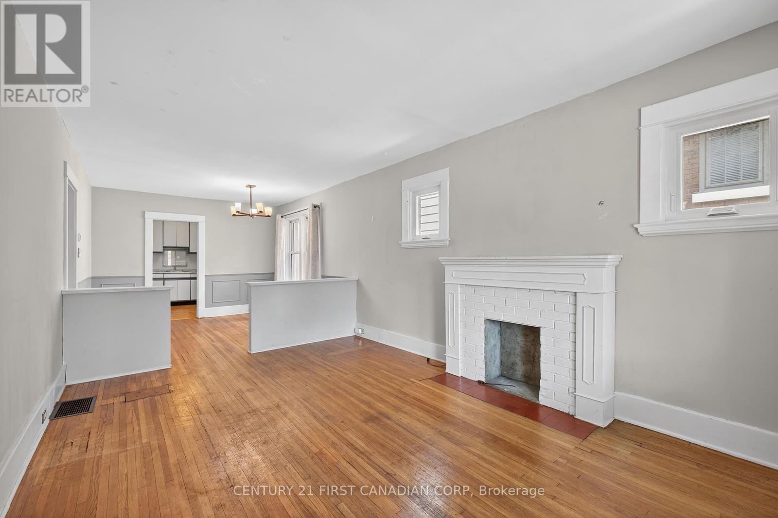 1230 Dundas Street, London East, Ontario  N5W 3B2 - Photo 20 - X12448814