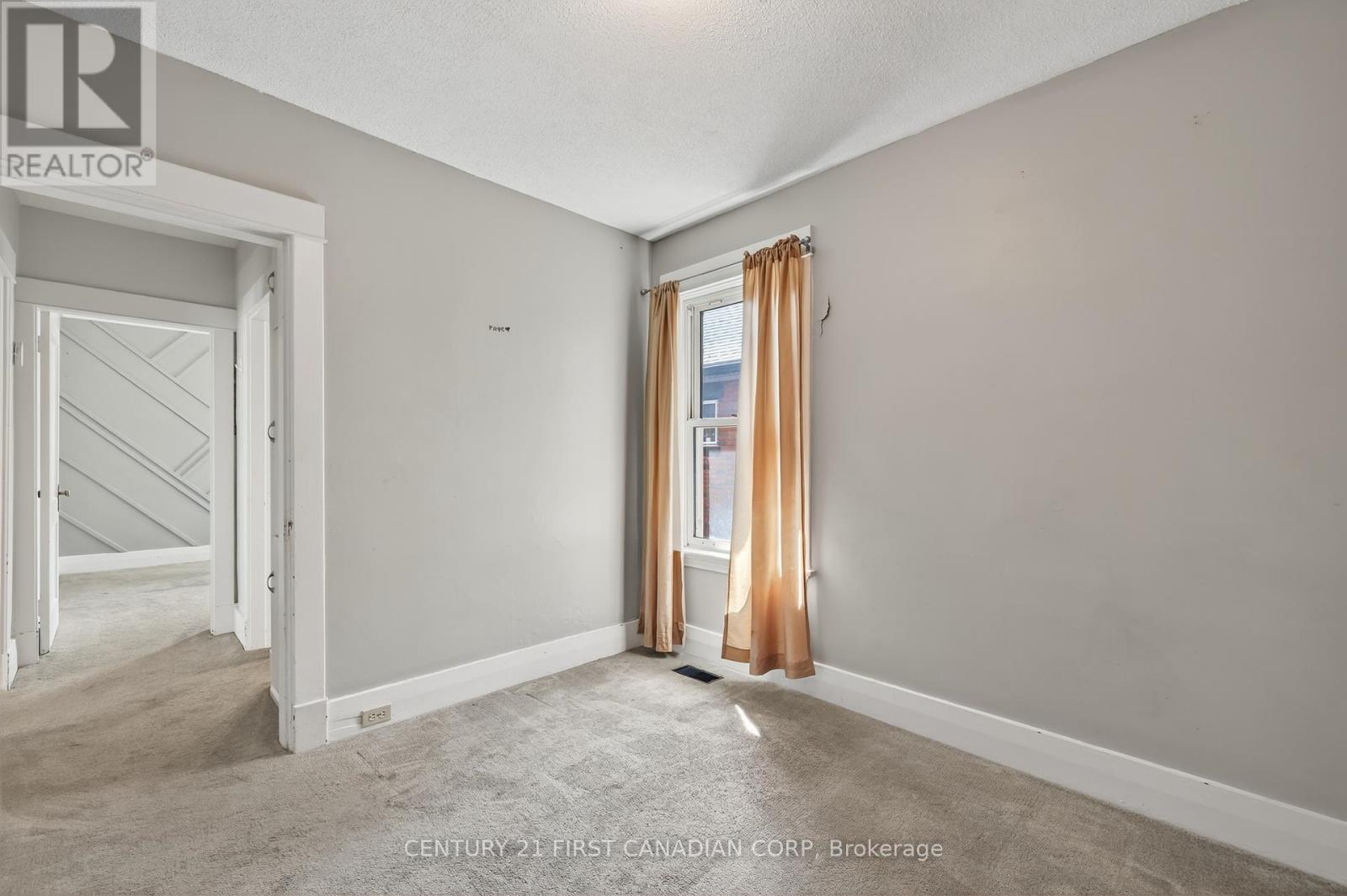 1230 Dundas Street, London East, Ontario  N5W 3B2 - Photo 25 - X12448814